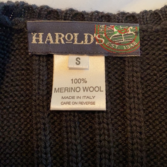 Harold’s Sweater Vest 100% Wool - Picture 5 of 5